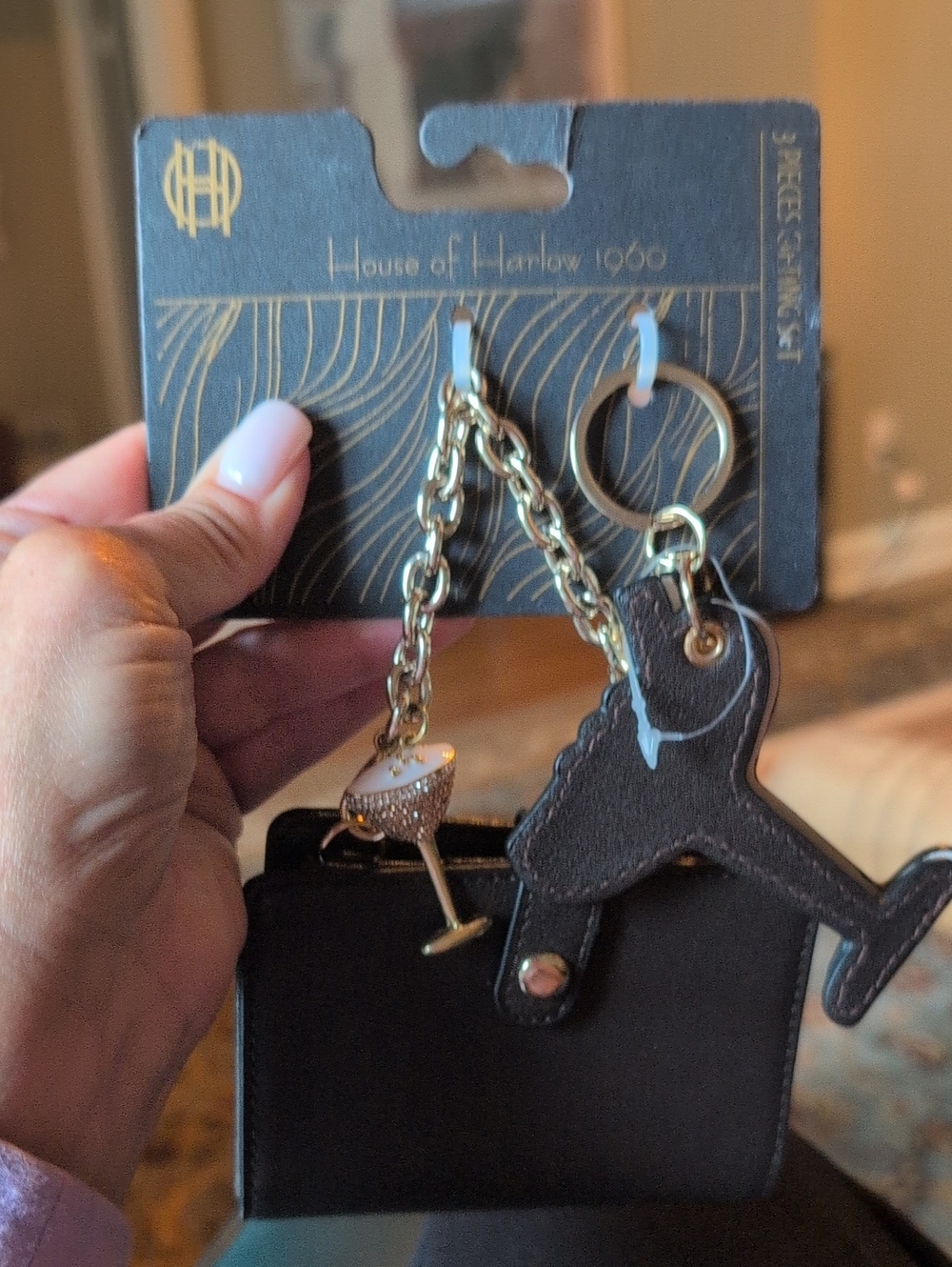 House of Harlow 1960 Brown Faux Leather Small Wallet Set with Keychain - Picture 6 of 8